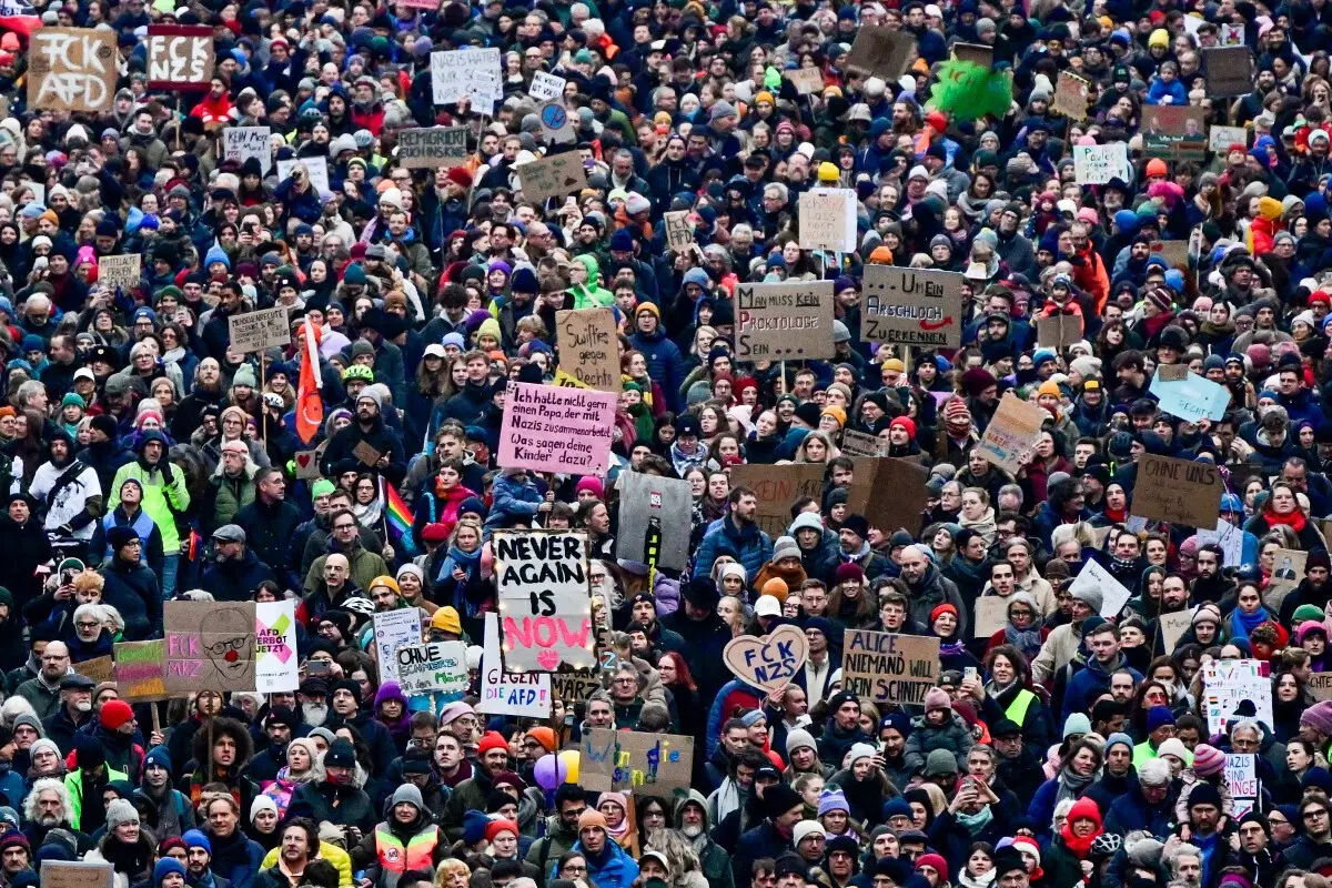Manifestação acontece a três semanas das eleições legislativas na Alemanha