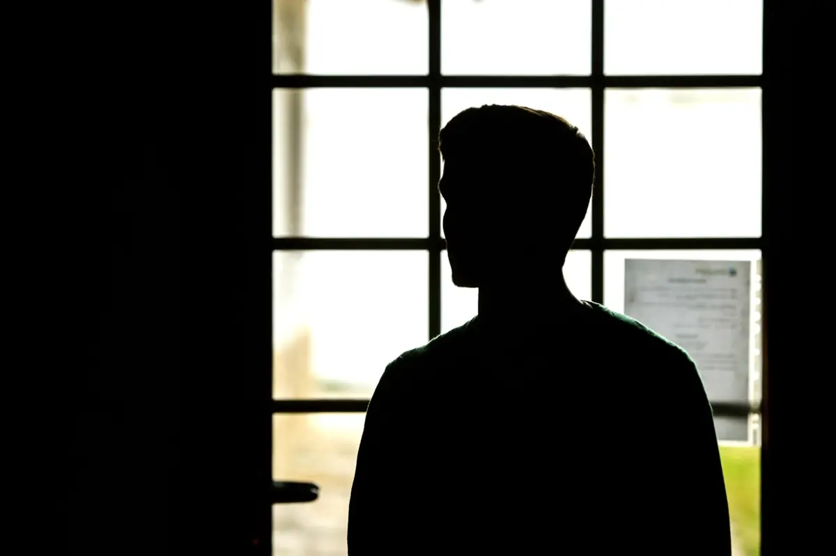 O homem vivia num local com licença para comércio e não habitação