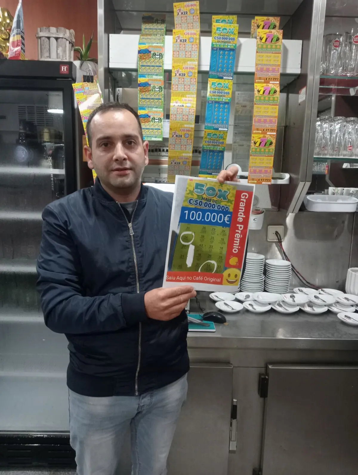 Pedro Fernandes, proprietário do Café Original, em Cristelo, Paredes