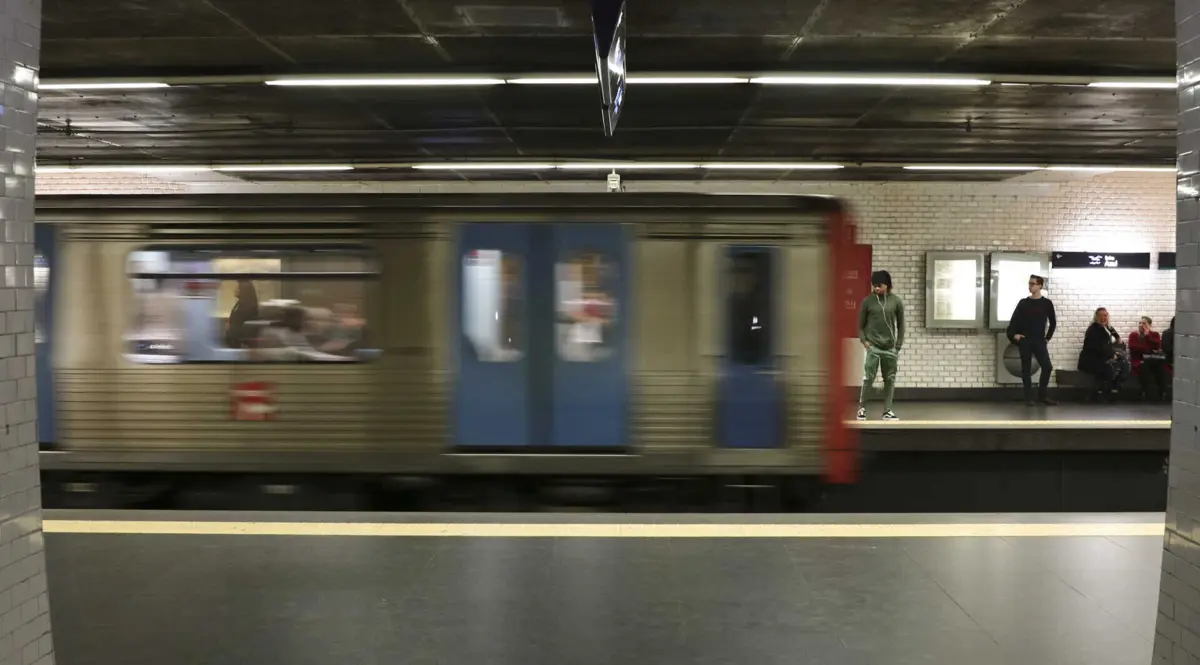 Imagem de contexto do artigo Mulher morre atropelada pelo metro em Lisboa