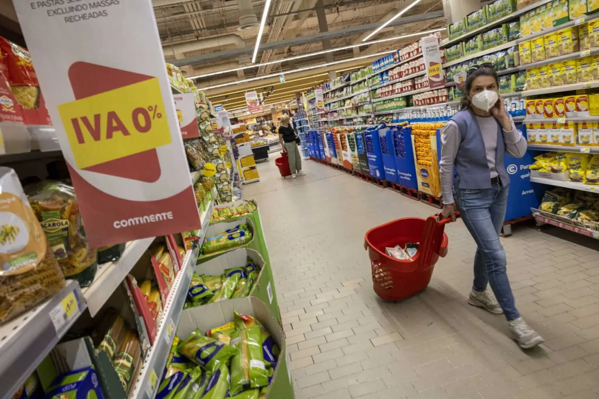 O IVA Zero em 46 bens alimentares termina no dia 4 de janeiro