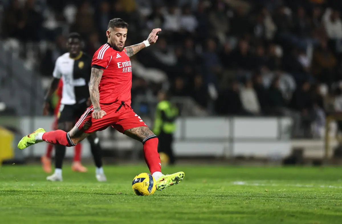 Otamendi continua intocável no eixo defensivo do Benfica