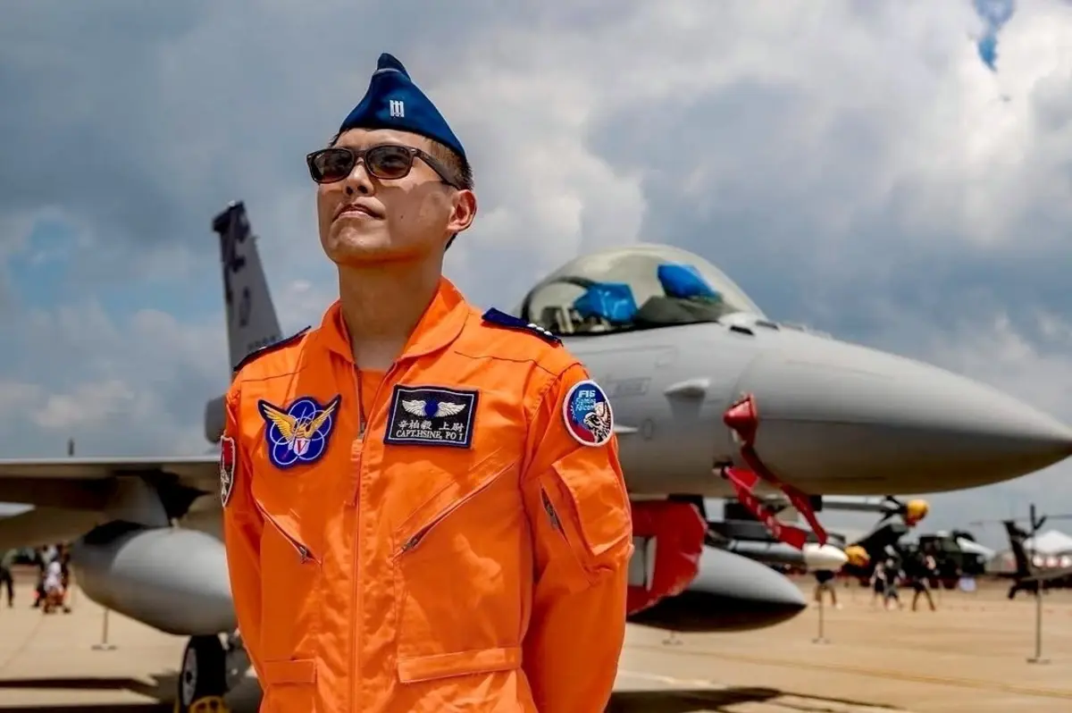 O piloto foi identificado como Hsin Po-yi