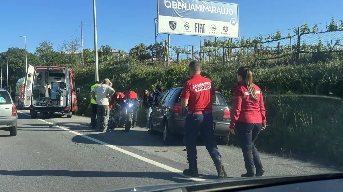 Imagem de contexto do artigo Motociclista ferido após colisão com carro em Barcelos