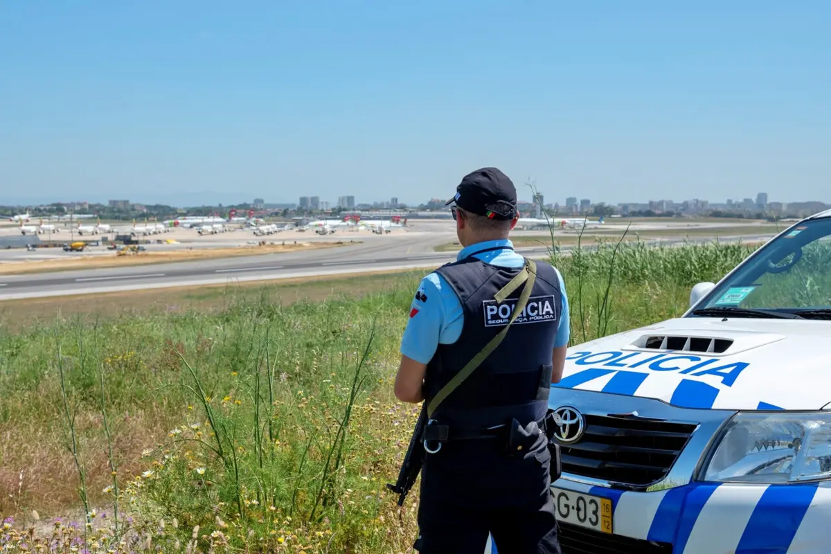 PSP deteve homem no Aeroporto de Lisboa suspeito de tráfico de seres humanos