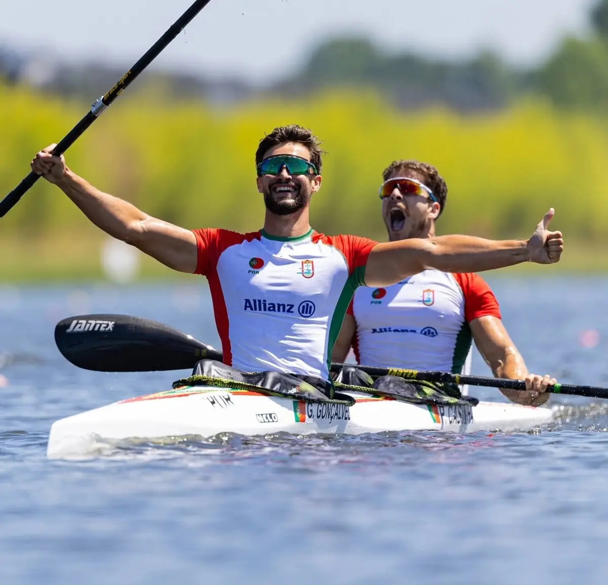 Dupla conquistou o ouro no Mundial de Canoagem de sub-23
