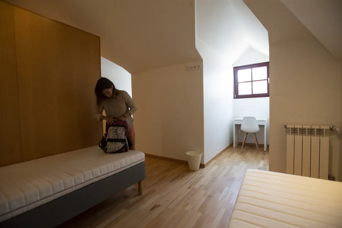 Oferta nas residências públicas é insuficiente e, até ao final do ano, só surgirão mais 1025 camas