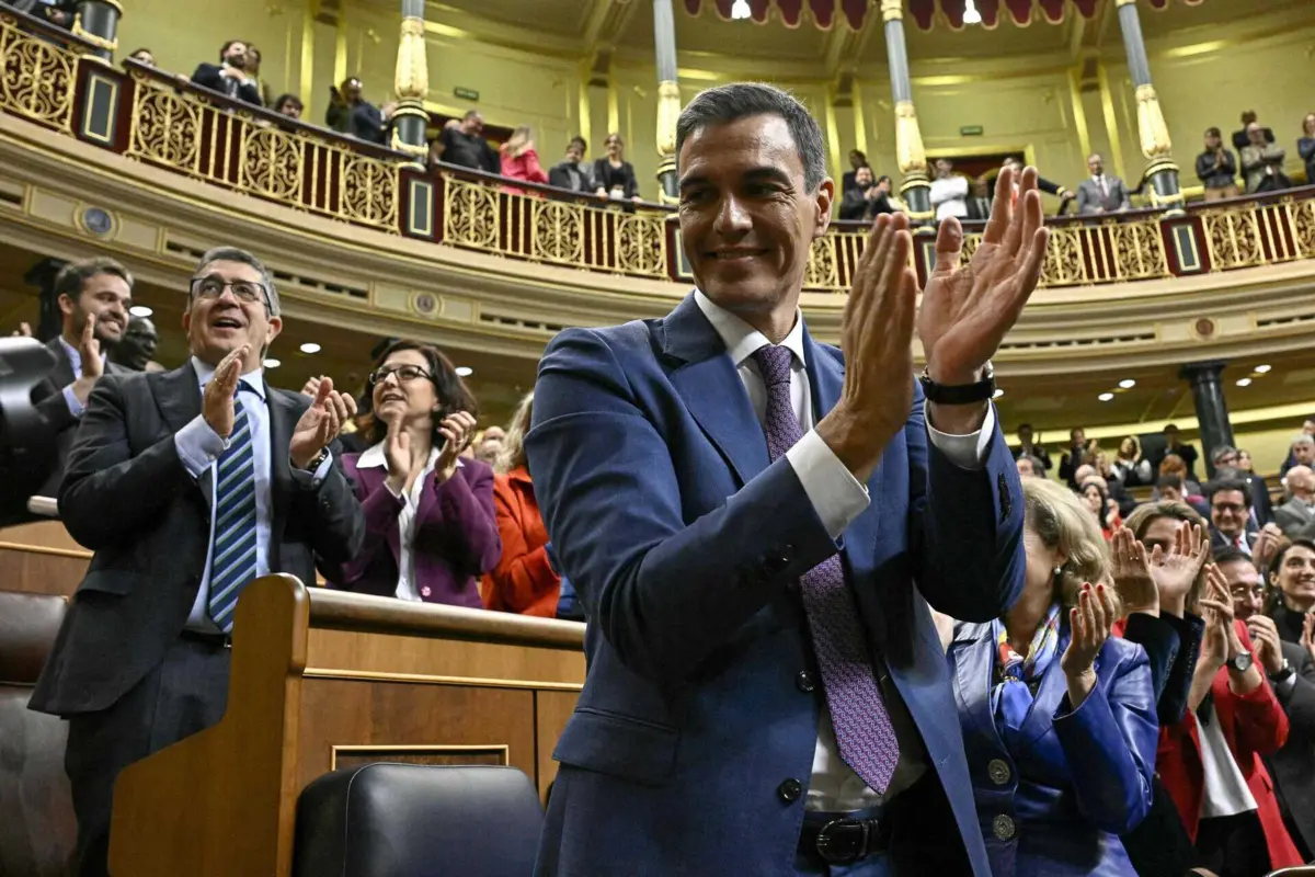 Socialista Pedro Sánchez foi reeleito primeiro-ministro de Espanha