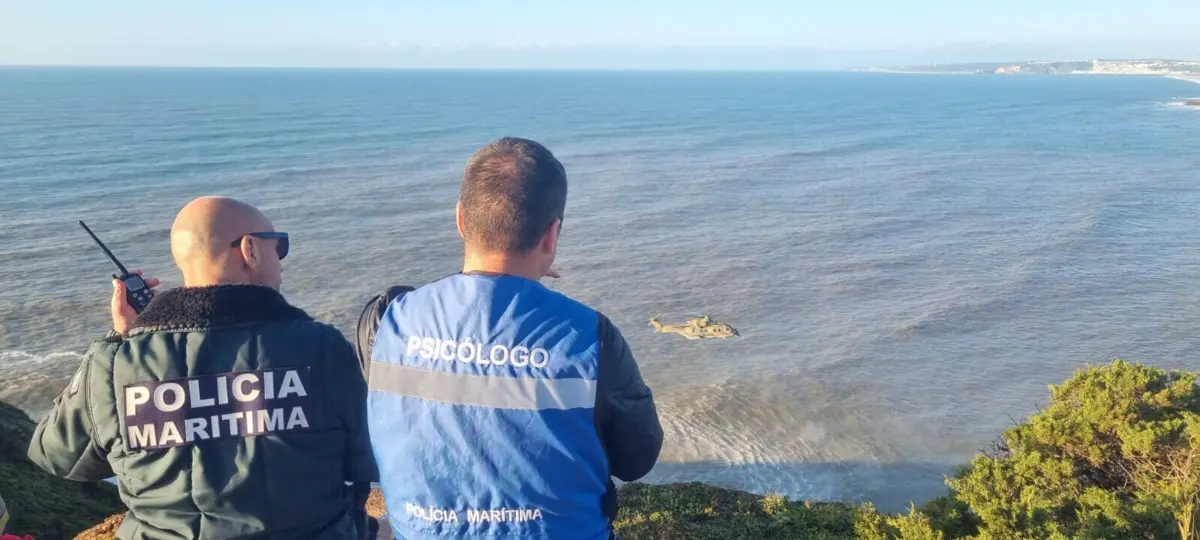 Imagem de contexto do artigo Encontrado corpo de francesa que caiu de parapente em S. Martinho do Porto