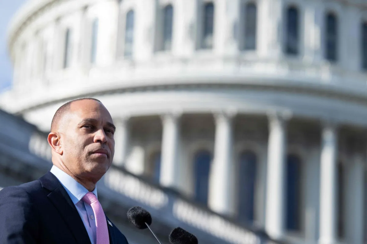 O líder da minoria na Câmara de Representantes, Hakeem Jeffries