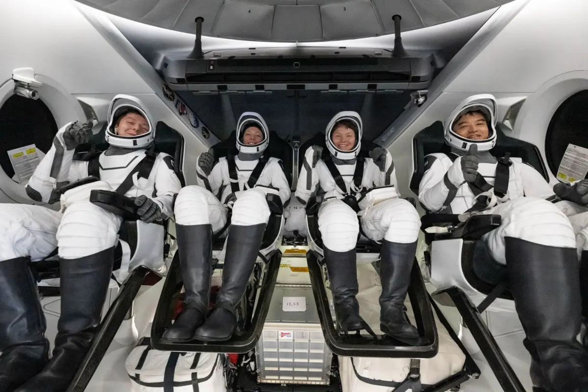 Imagem de contexto do artigo Astronautas regressam à Terra na SpaceX após cinco meses na Estação Espacial Internacional