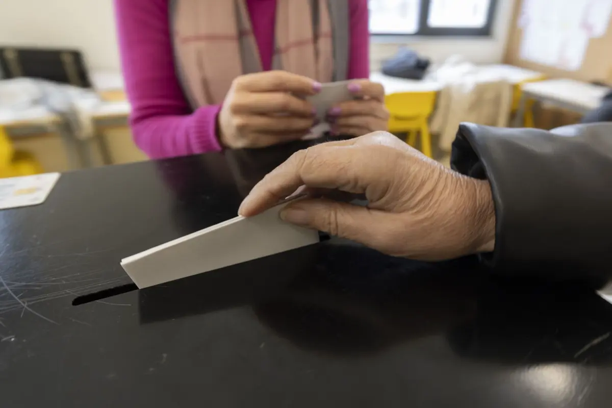 Imagem de contexto do artigo As eleições que partiram o país em três