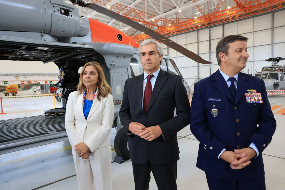 A ministra da Saúde, Ana Paula Martins, e o ministro da Defesa, Nuno Melo