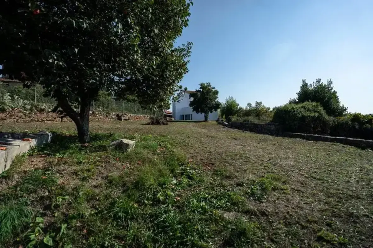Terreno em Campanhã onde será instalado o centro de saúde