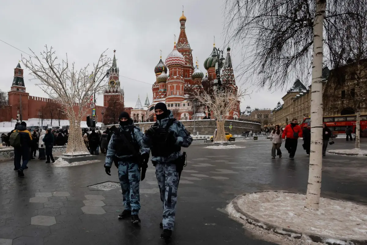 Repressão das autoridades levou ao cancelamento do espetáculo de música punk-rock numa discoteca em Moscovo