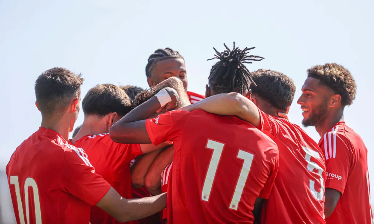 Encarnados levaram a melhor sobre o Feyenoord