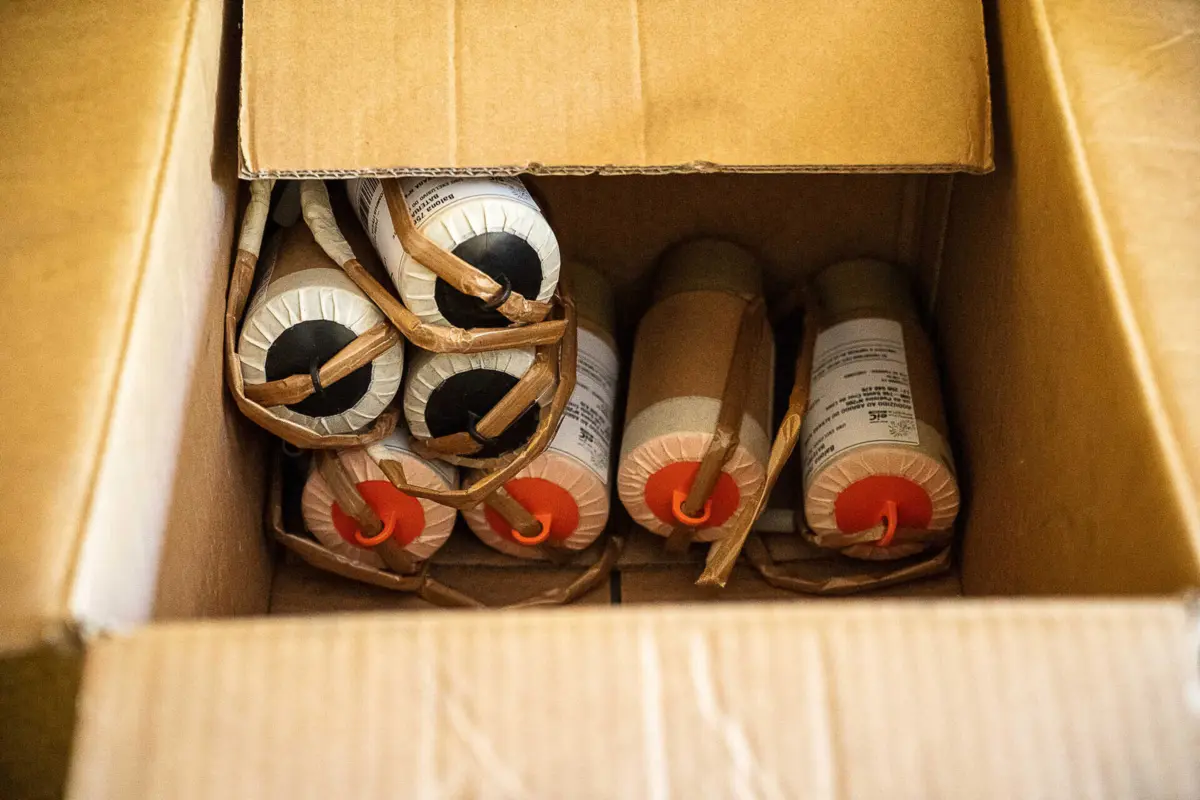 Imagem de contexto do artigo Pirotécnicos do Norte absolvidos de crimes de tráfico de armas