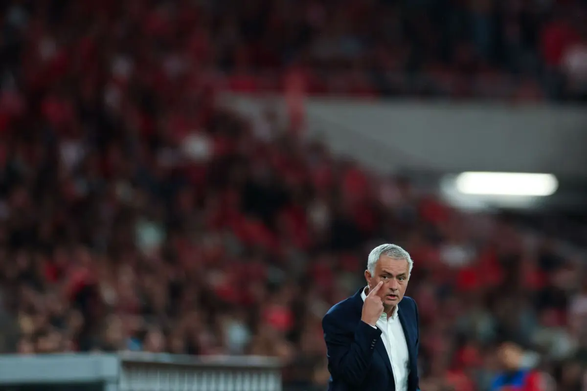Mourinho atento aos jovens da formação