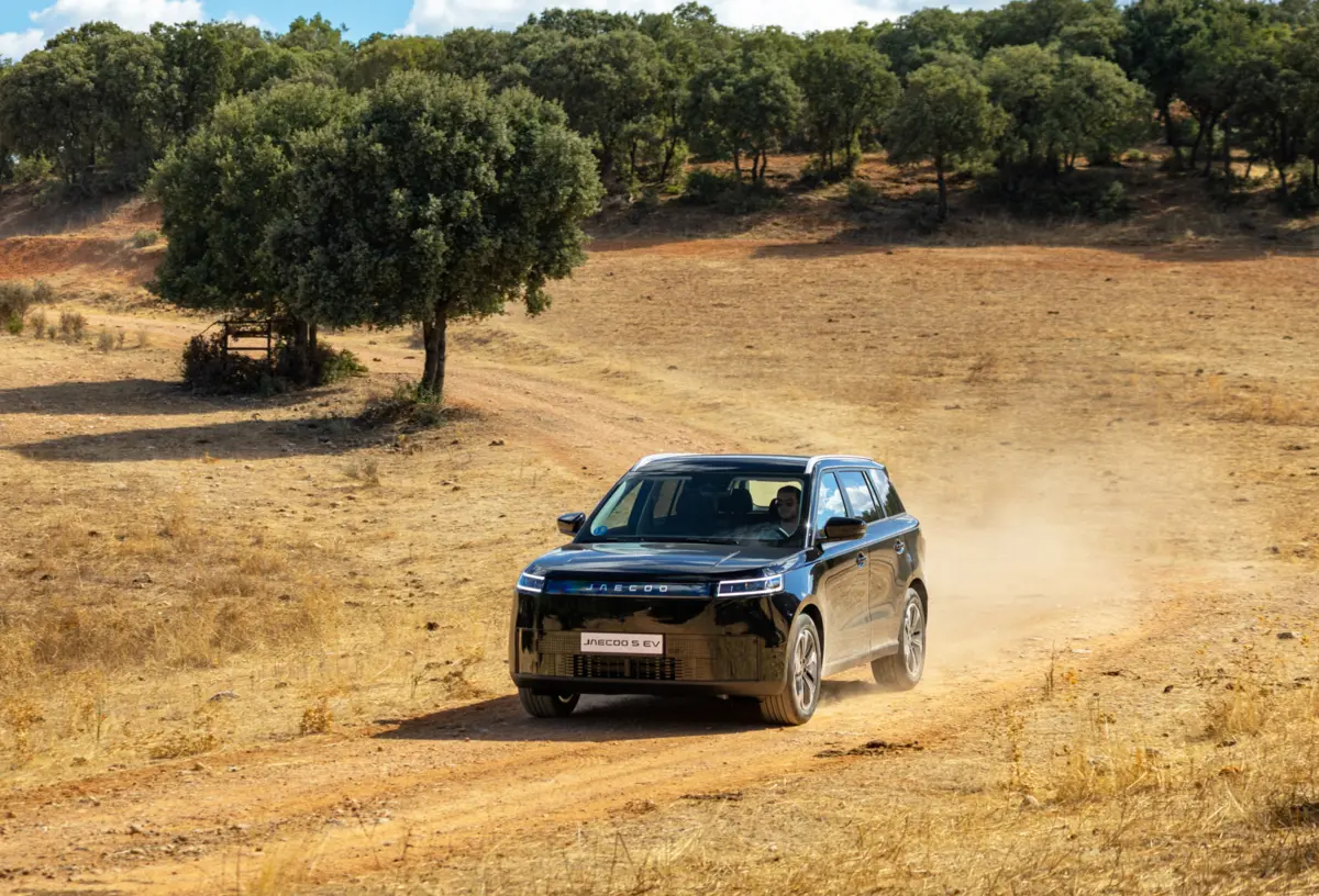 Jaecoo 5 chega a Portugal com preços a partir dos 33.900 euros na versão 100% elétrica