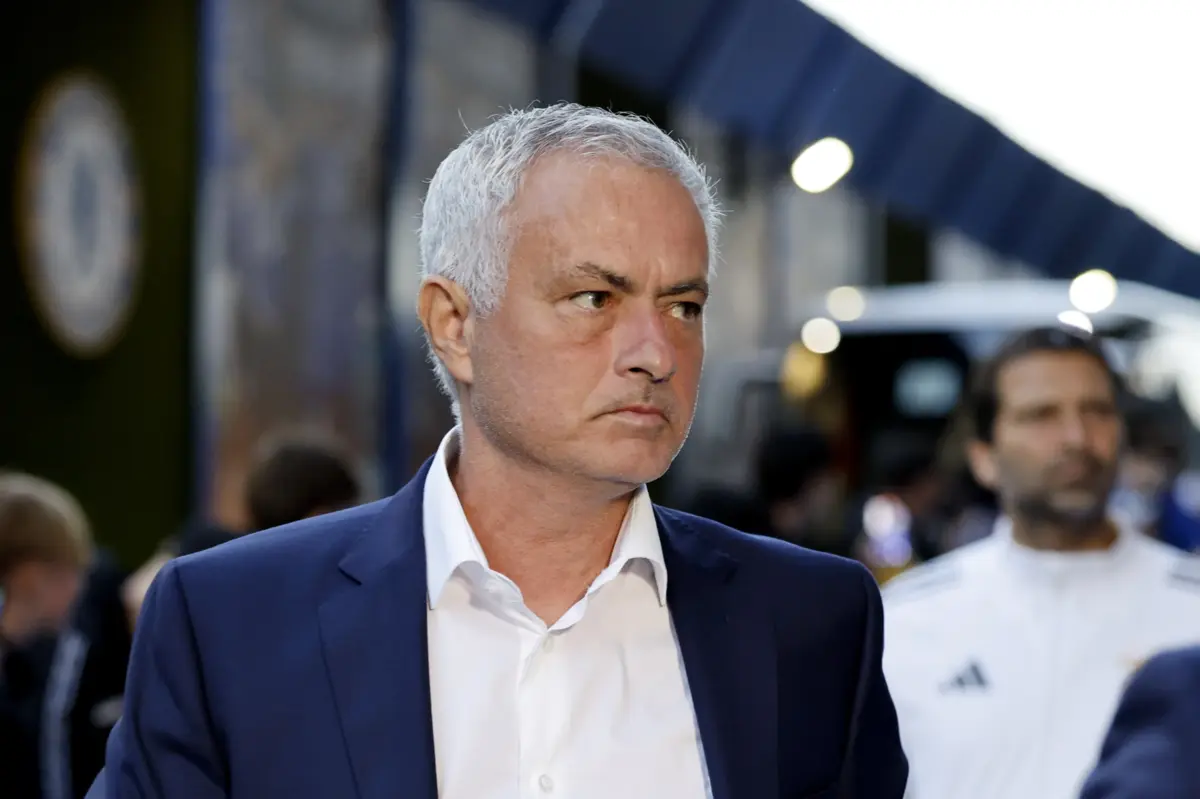 José Mourinho, treinador do Benfica