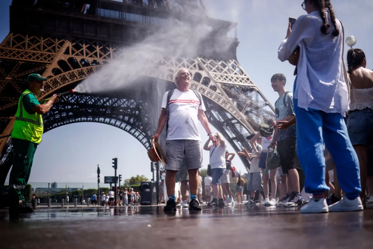 Em Paris, os termómetros atingiram os 38ºC