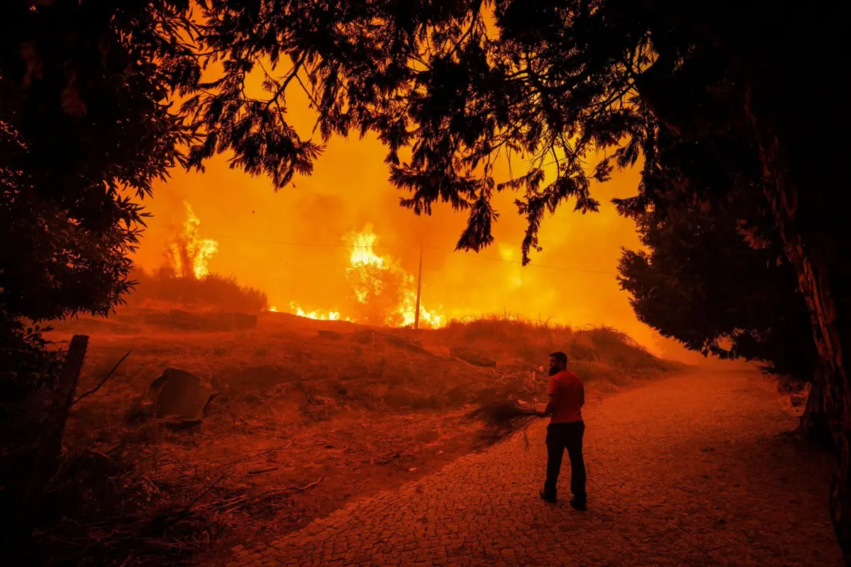 Imagem de contexto do artigo Incêndio na Guarda está "incontrolável"