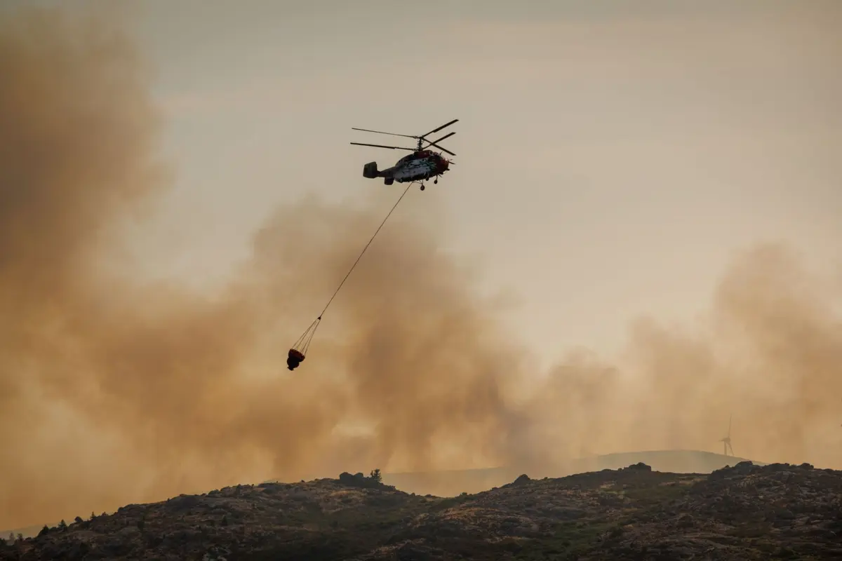 Estado tem 10 aeronaves que podem combater incêndios mas faltam "kits"