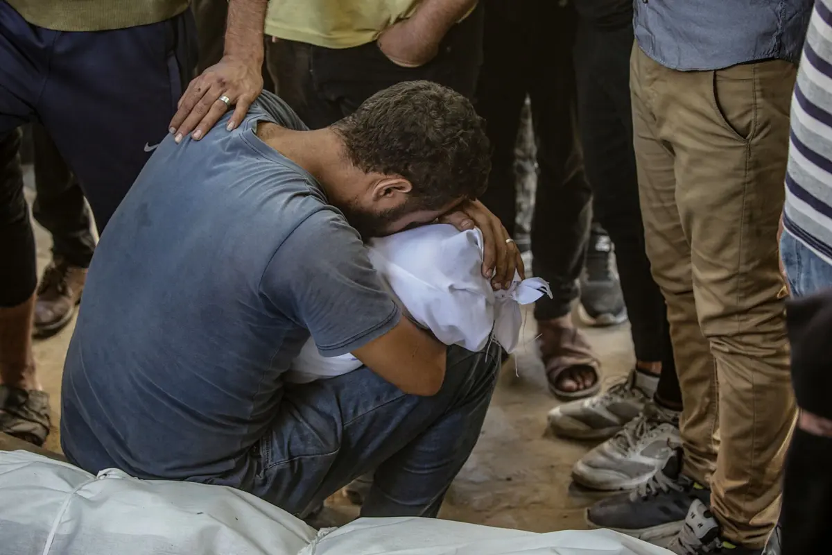 Defesa Civil em Gaza registou 33 mortes em território palestiniano esta sexta-feira