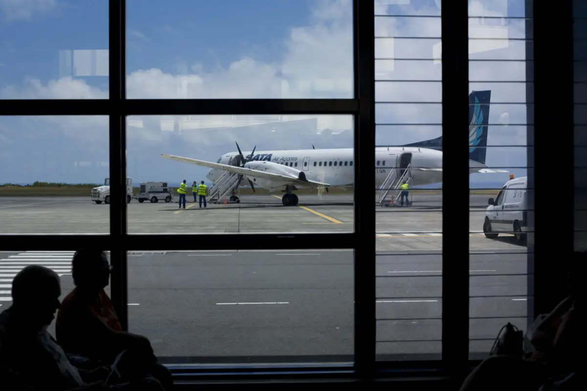 Suspeitos foram apanhados no aeroporto dos Açores