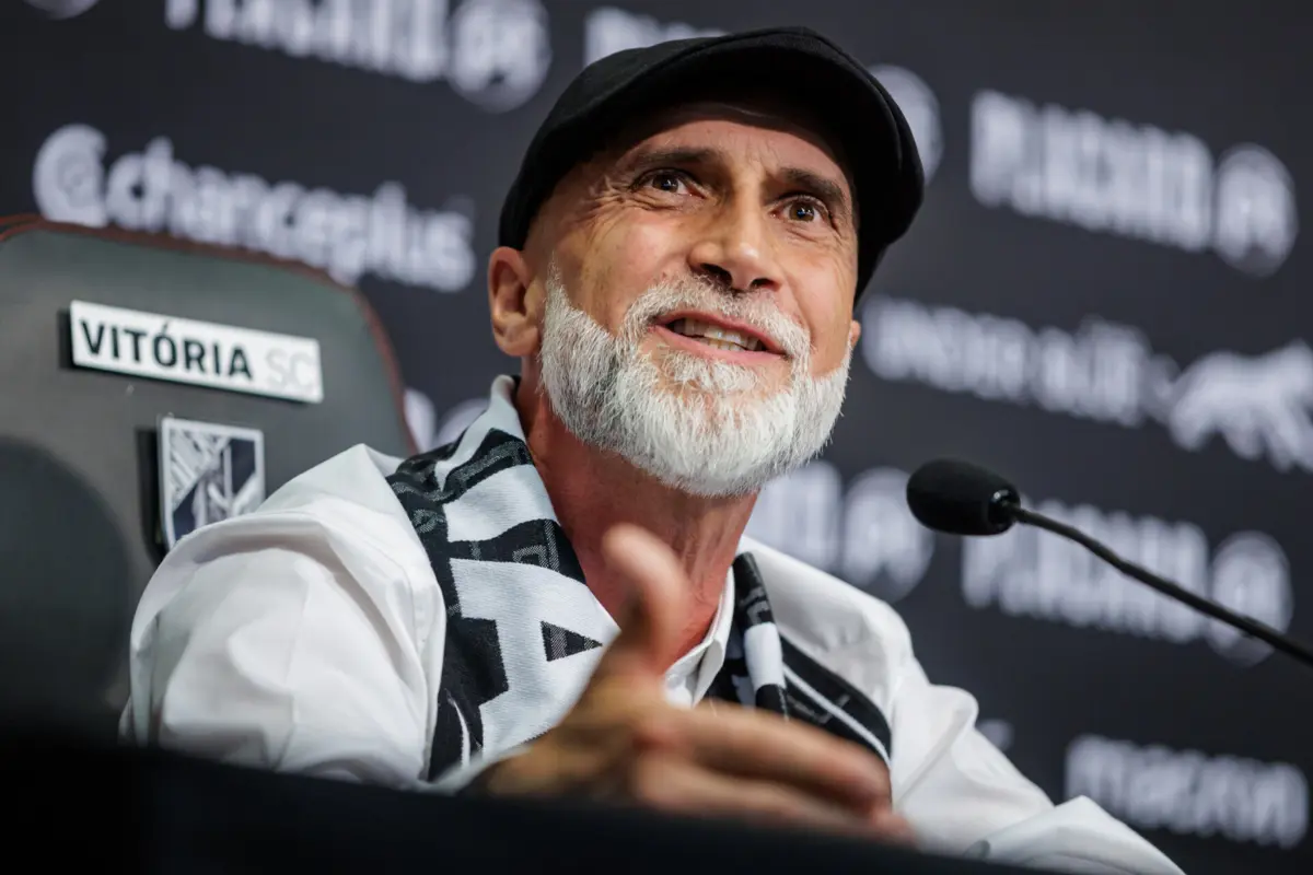 Álvaro Pacheco, treinador do V. Guimarães