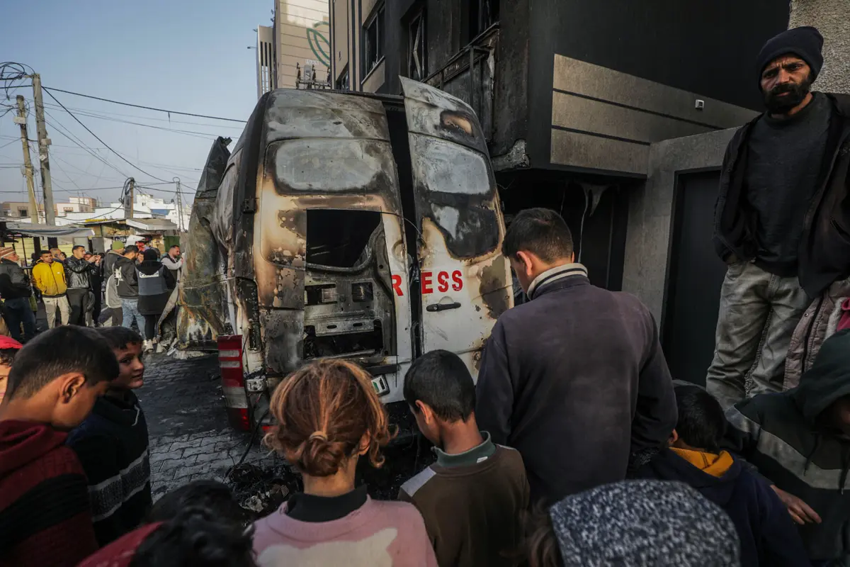 Ataque contra carrinha de imprensa provocou cinco mortes em Nuseirat, centro de Gaza