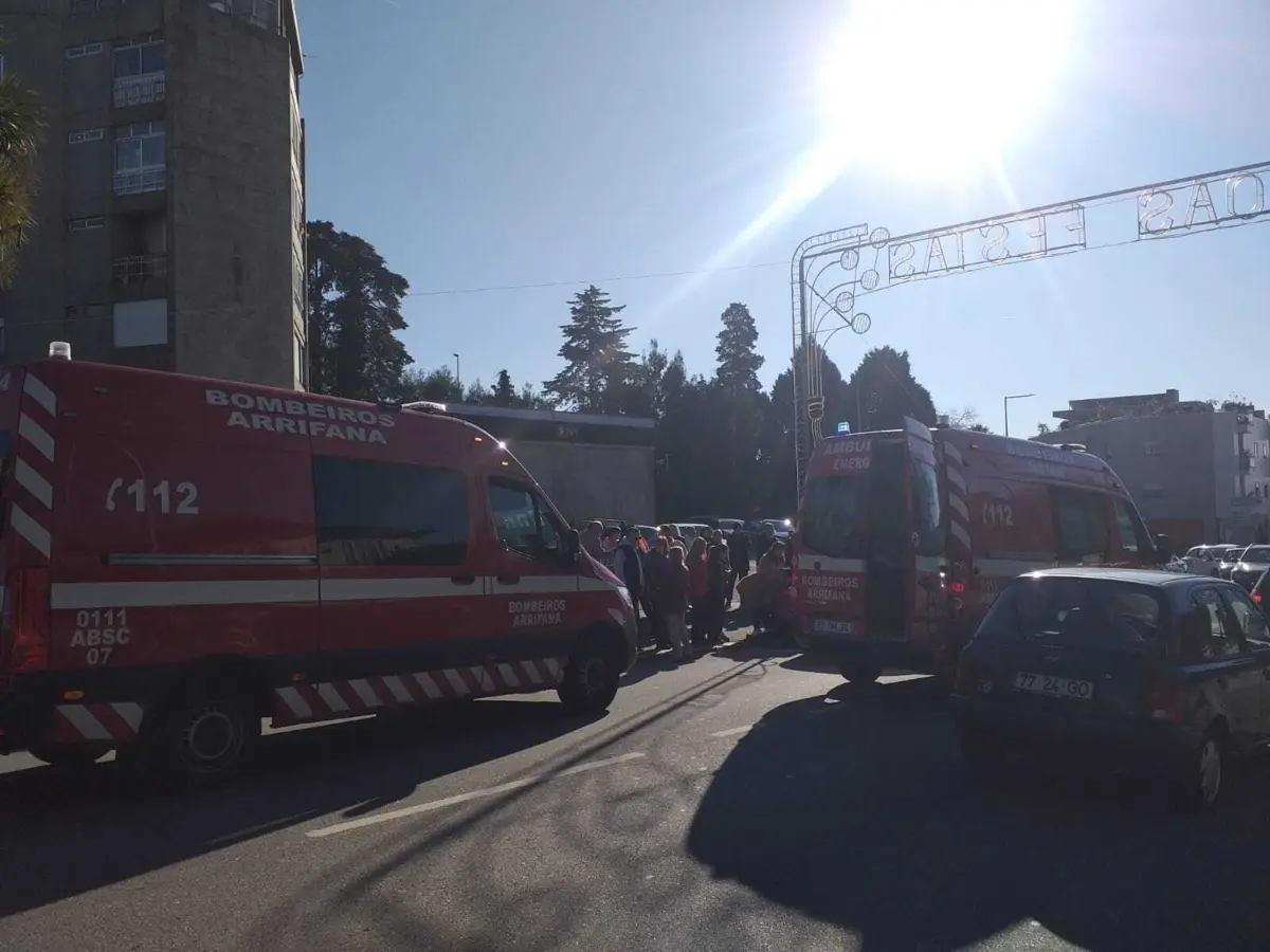 O homem foi transportado para o Hospital S. Sebastião