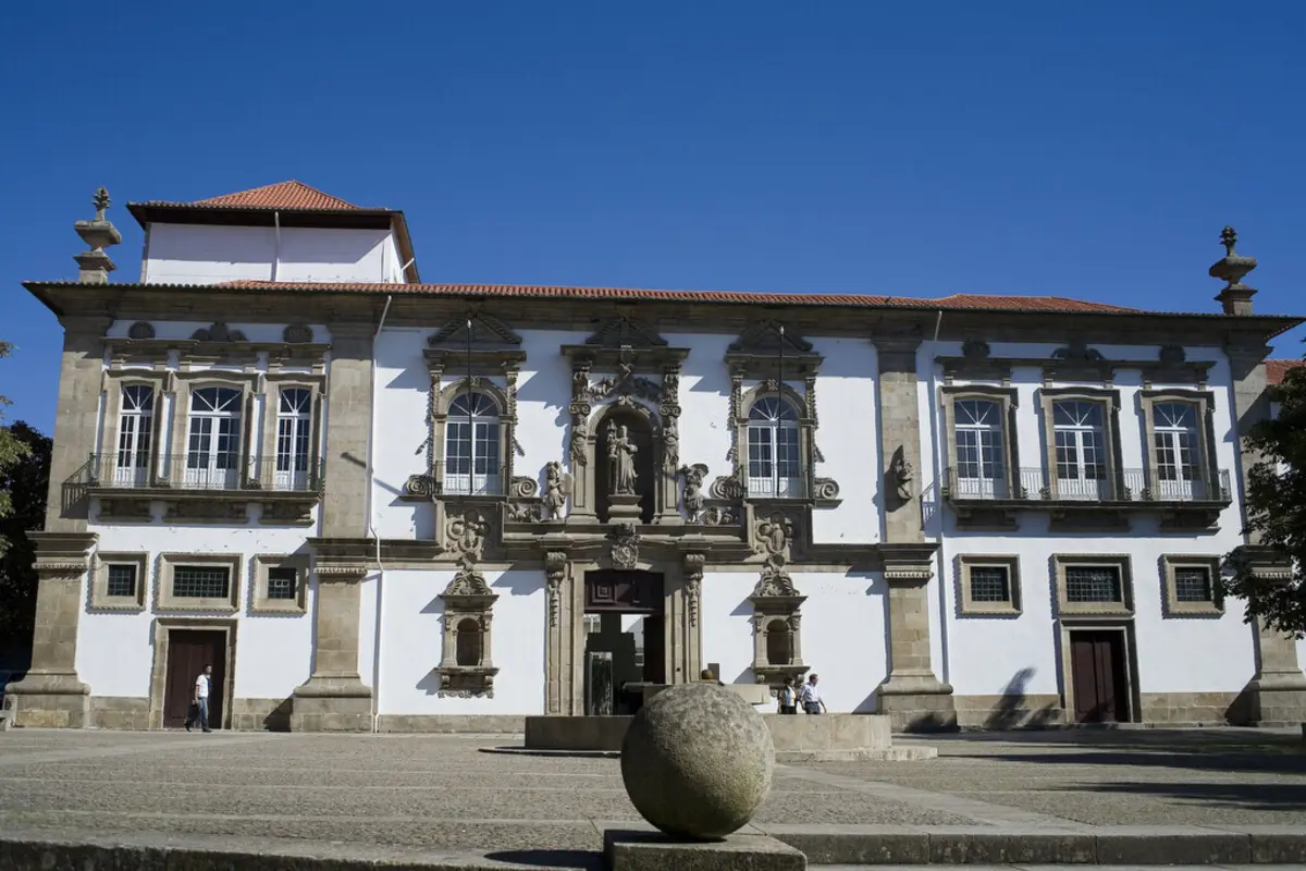 Do lado do PS, a opção foi pela concentração total nas autárquicas