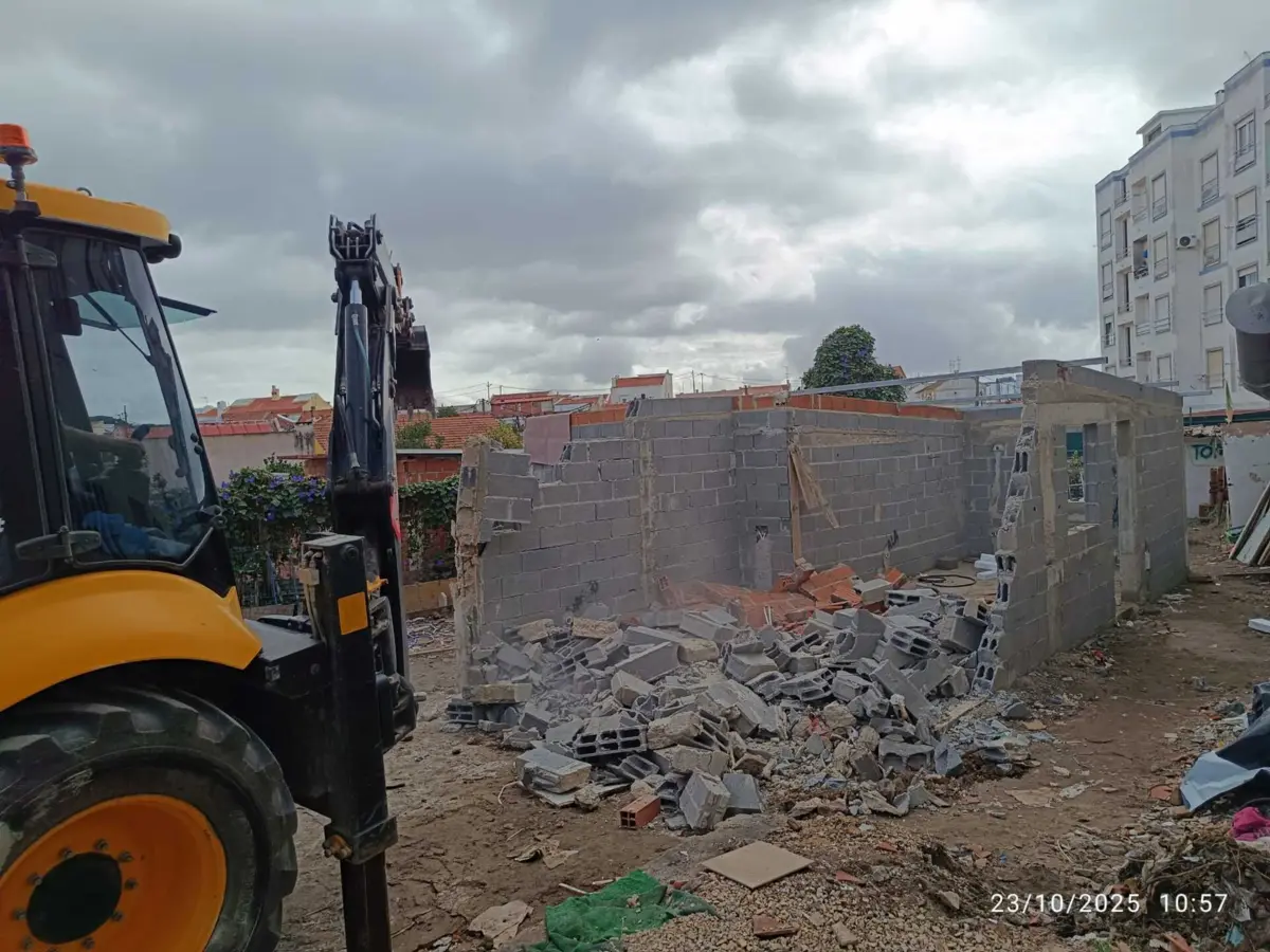 Demolição avançou após denúncia