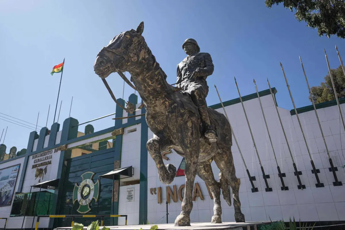 Imagem de contexto do artigo Detidas 17 pessoas ligadas a tentativa de golpe de Estado na Bolívia