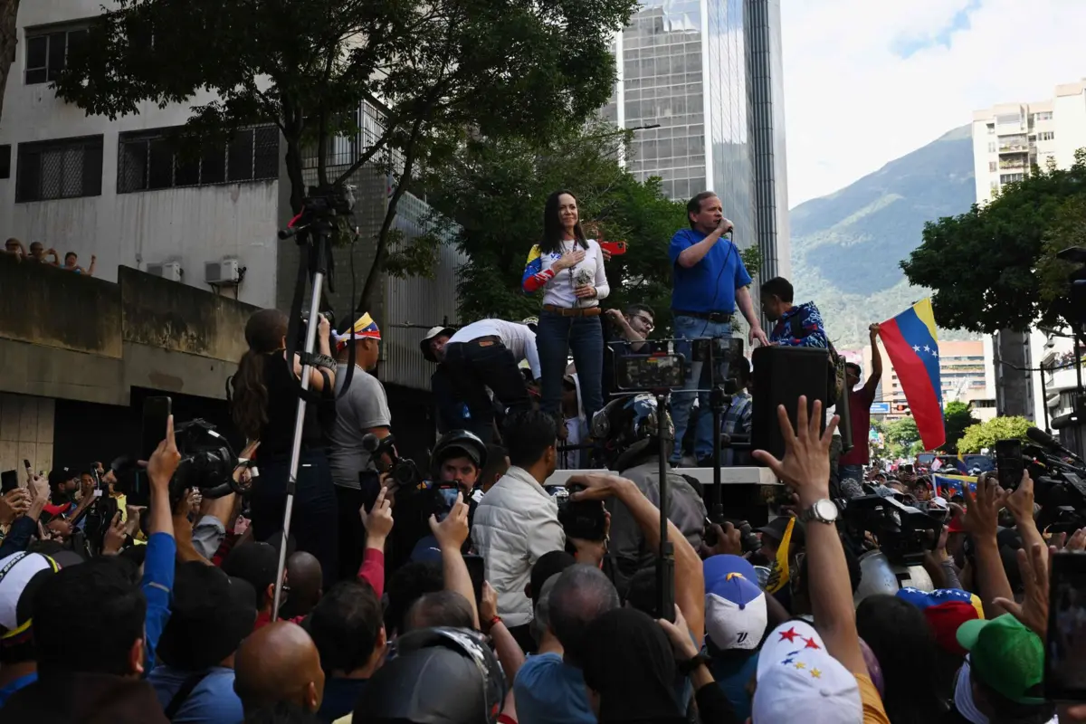 Corina disse que o médico desaparecido "é um pilar" do programa de governo da oposição, denominado "Venezuela, Terra de Graça"