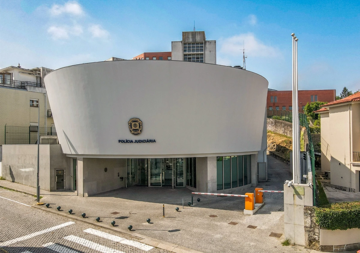 Suspeita de burla e branqueamento foi detida pela PJ do Porto