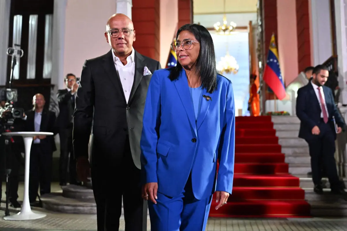 Jorge e Delcy Rodríguez, presidente do Parlamento e presidente interina da Venezuela, respetivamente