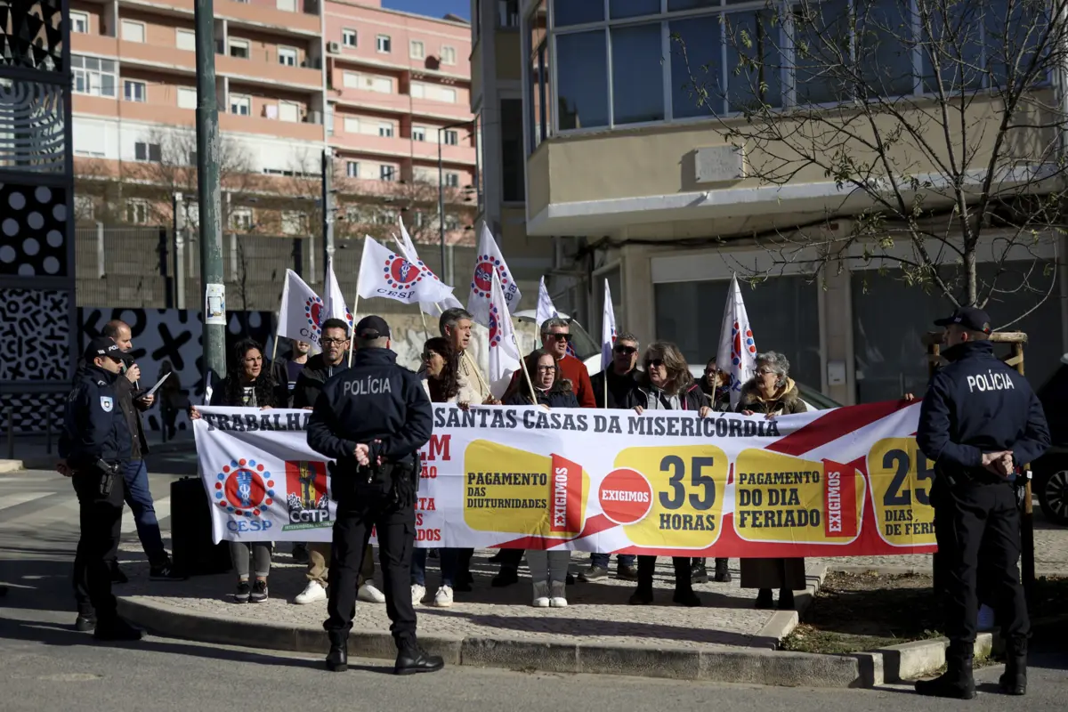 Imagem de contexto do artigo Greve fecha creches e jardins de infância e coloca lares com serviços mínimos
