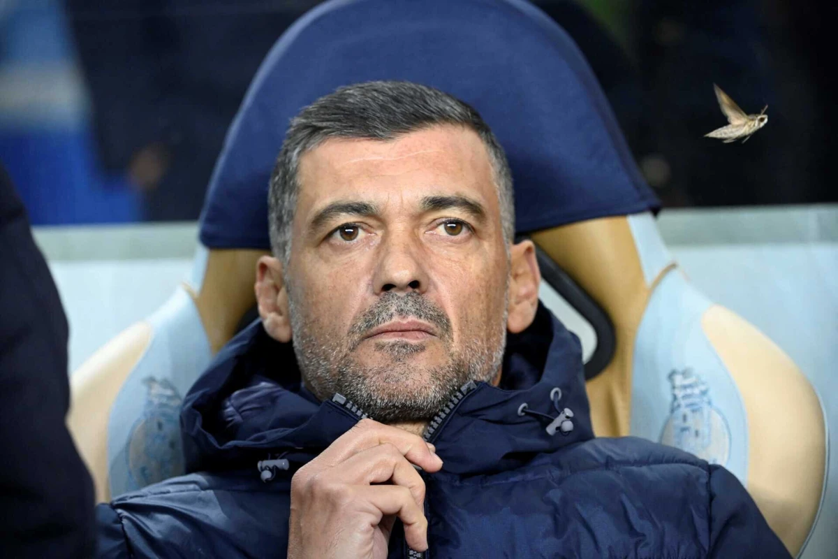 O F. C. Porto venceu o Antuérpia, por 2-0, no Estádio do Dragão.