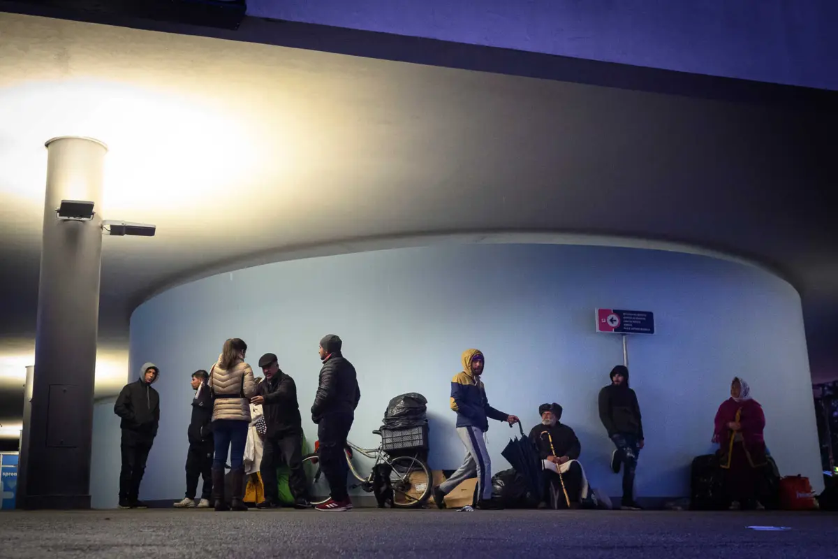 Imagem de contexto do artigo Imigrantes romenos dormem ao relento nas ruas do Porto
