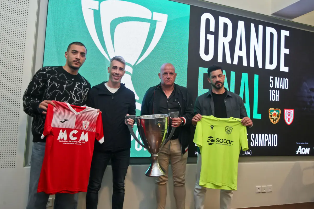 Capitães e treinadores do Coimbrões e Aliança de Gandra apresentaram o jogo