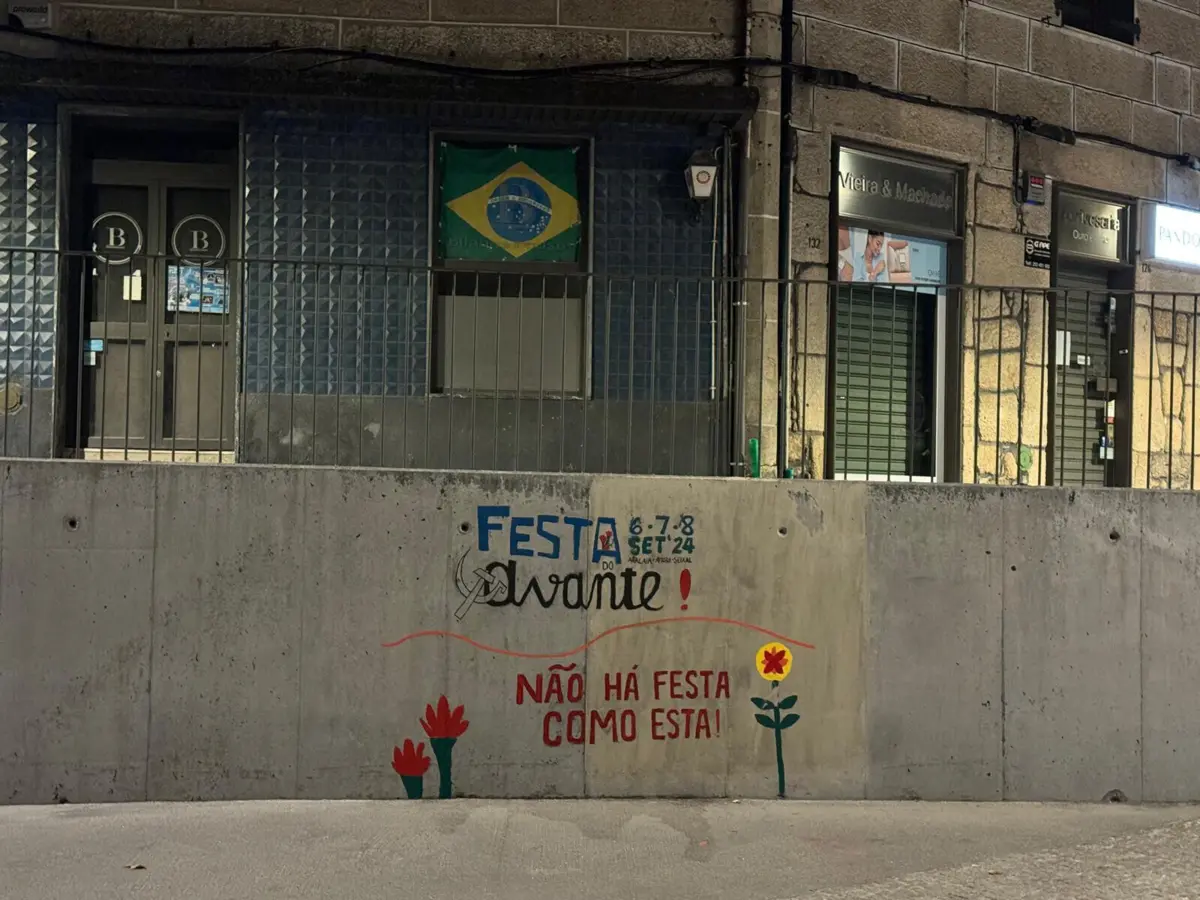 Mural foi apagado nas Taipas