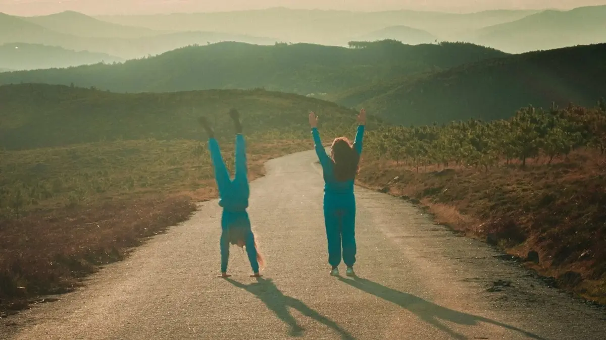 "Paisagens inúteis", de Vanda R. Rodrigues com Margarida Montenÿ: um duo promissor.