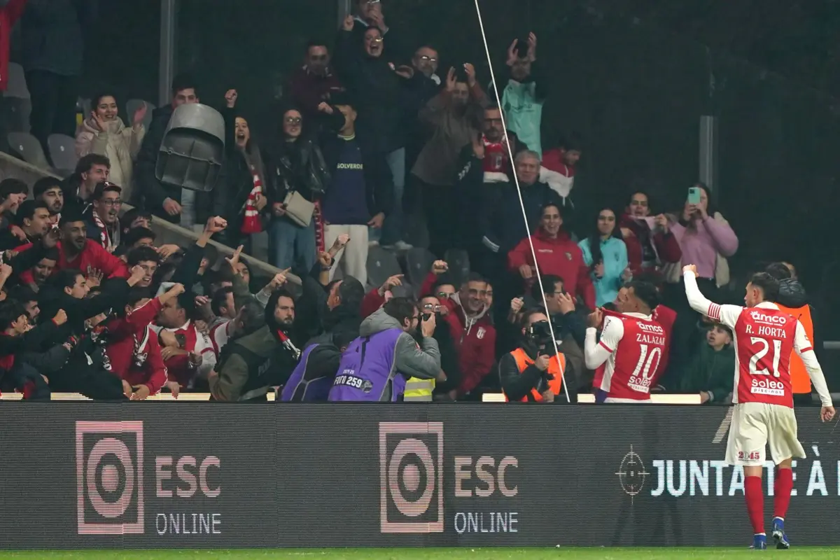 Zalazar a festejar o golo arsenalista