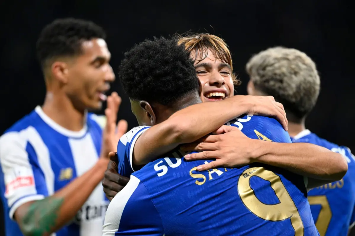 Rodrigo Mora e Samu fazem novamente dupla no onze portista