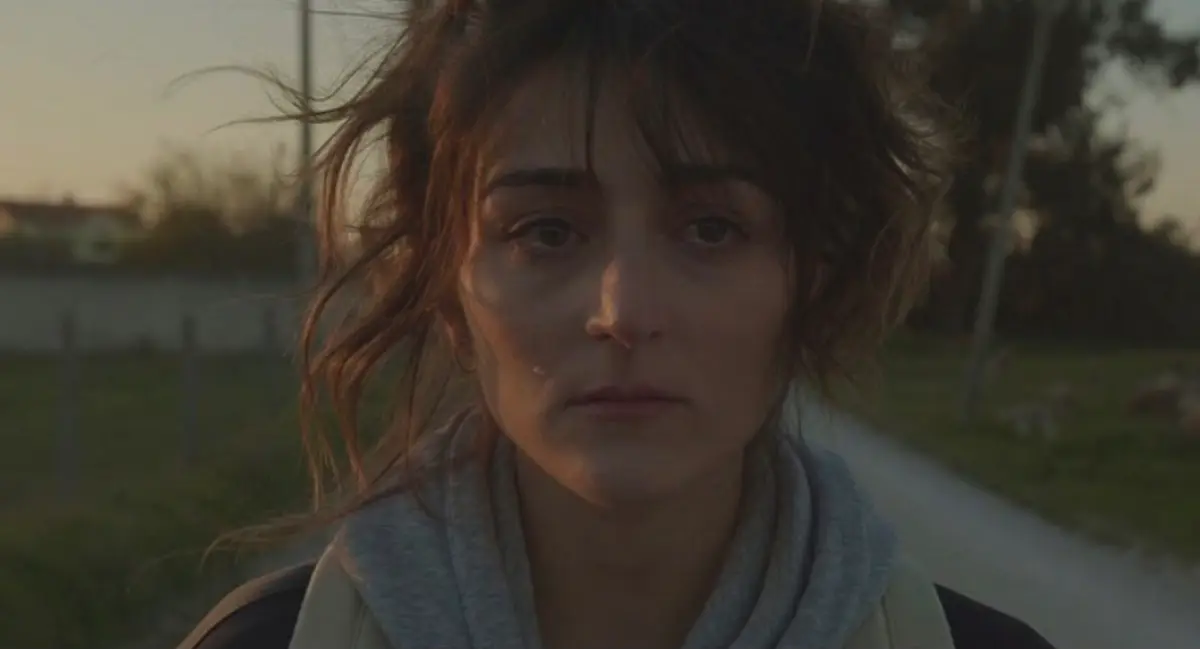 Atriz revela-se em séries da RTP e chega ao cinema com novo filme de terror