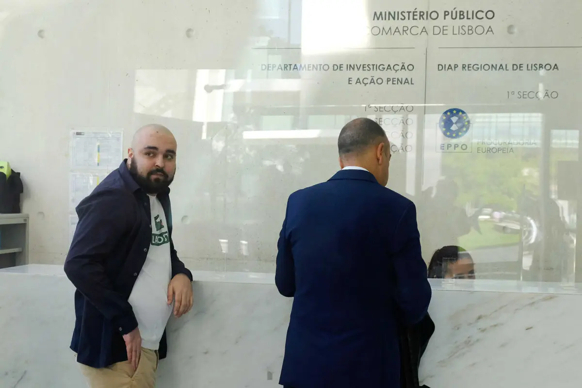 Clóvis Abreu, à esquerda, com o advogado, Aníbal Pinto