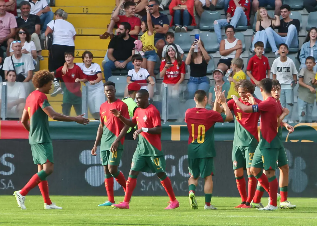 Seleção nacional entrou com o pé direito na fase de qualificação, ao vencer, por 3-0, a congénere de Andorra. Fábio Silva brilhou com um golo e uma assistência