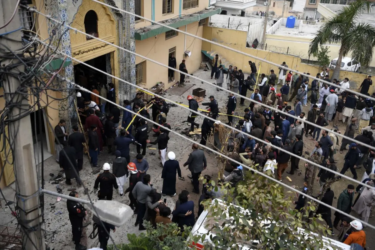 Imagem de contexto do artigo Atentado suicida do Estado Islâmico mata 31 pessoal em mesquita xiita no Paquistão